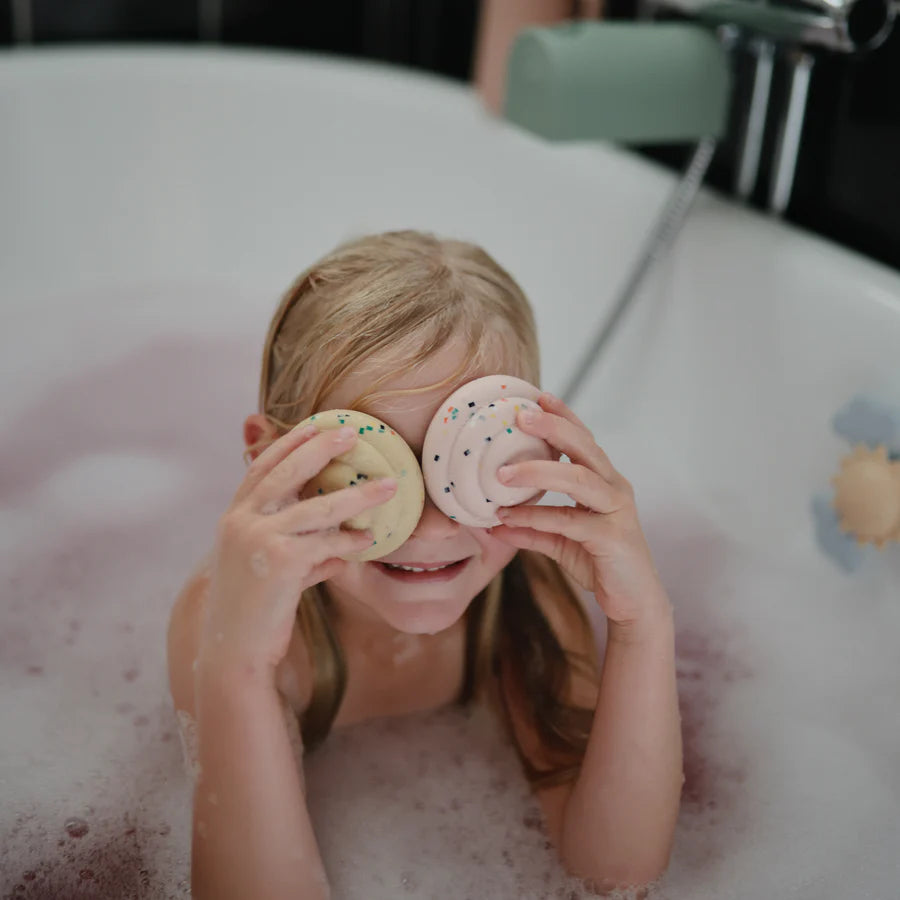 Cupcake Mold Free Bath Toy