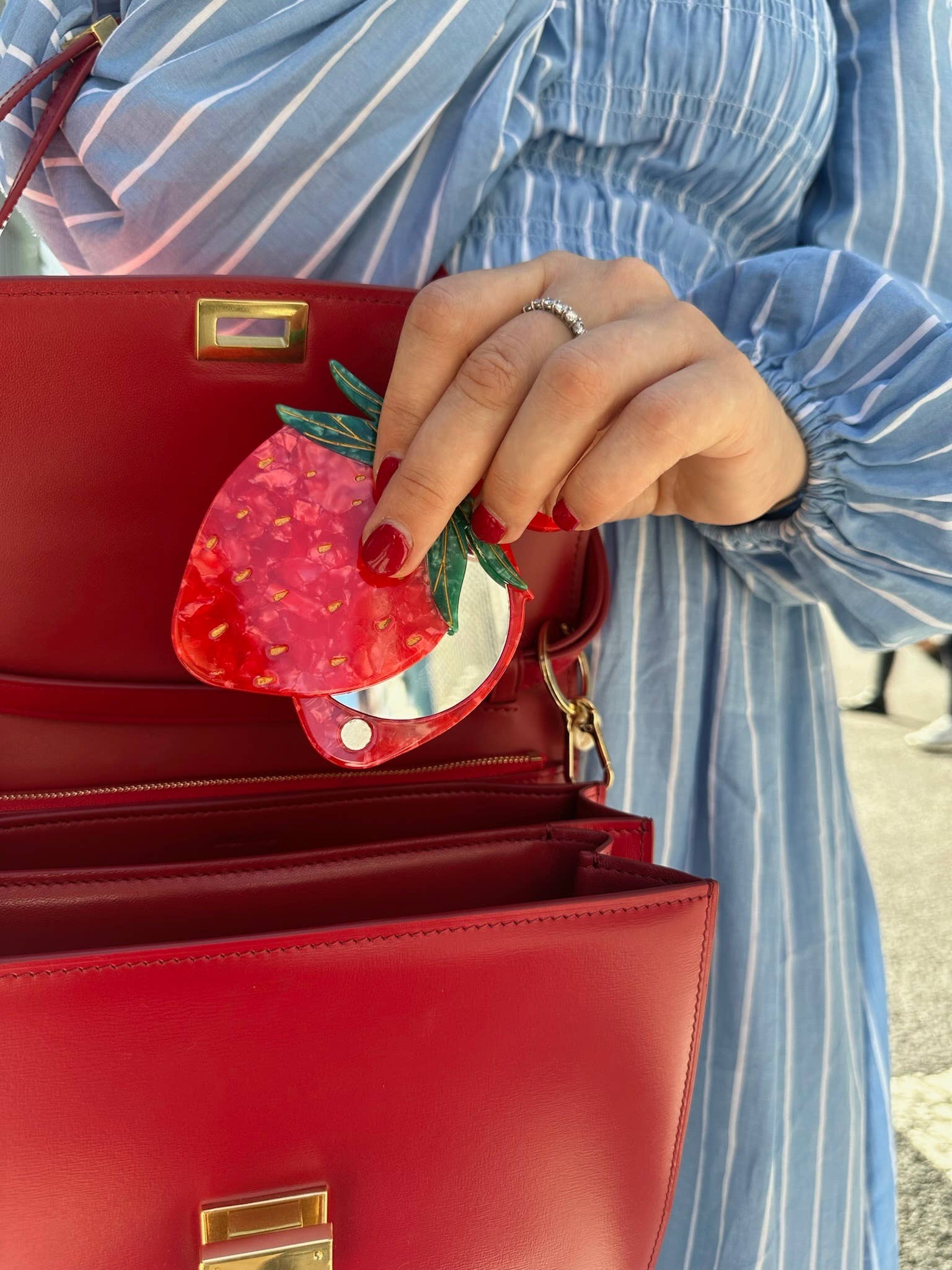 Compact Mirror (Strawberry)
