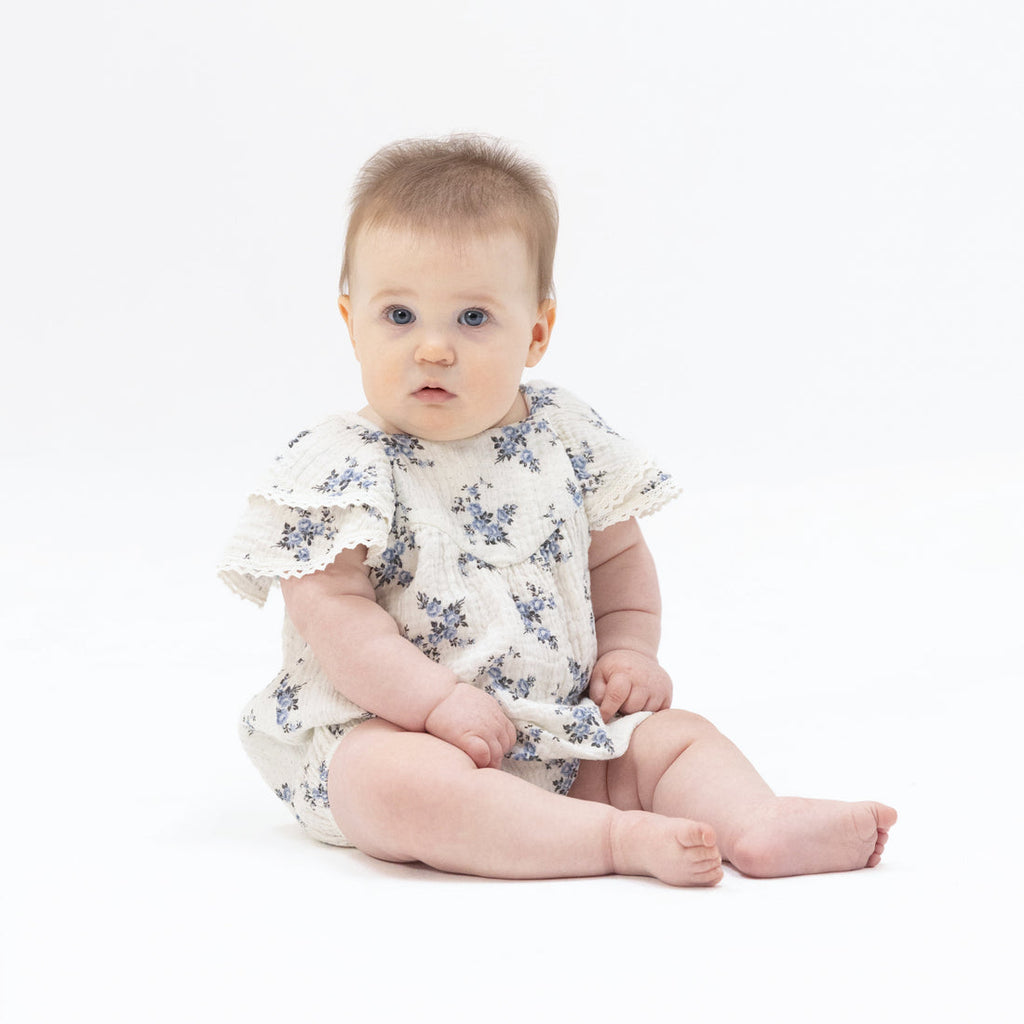 V-Neck Bubble (Belle Rosette Dot)