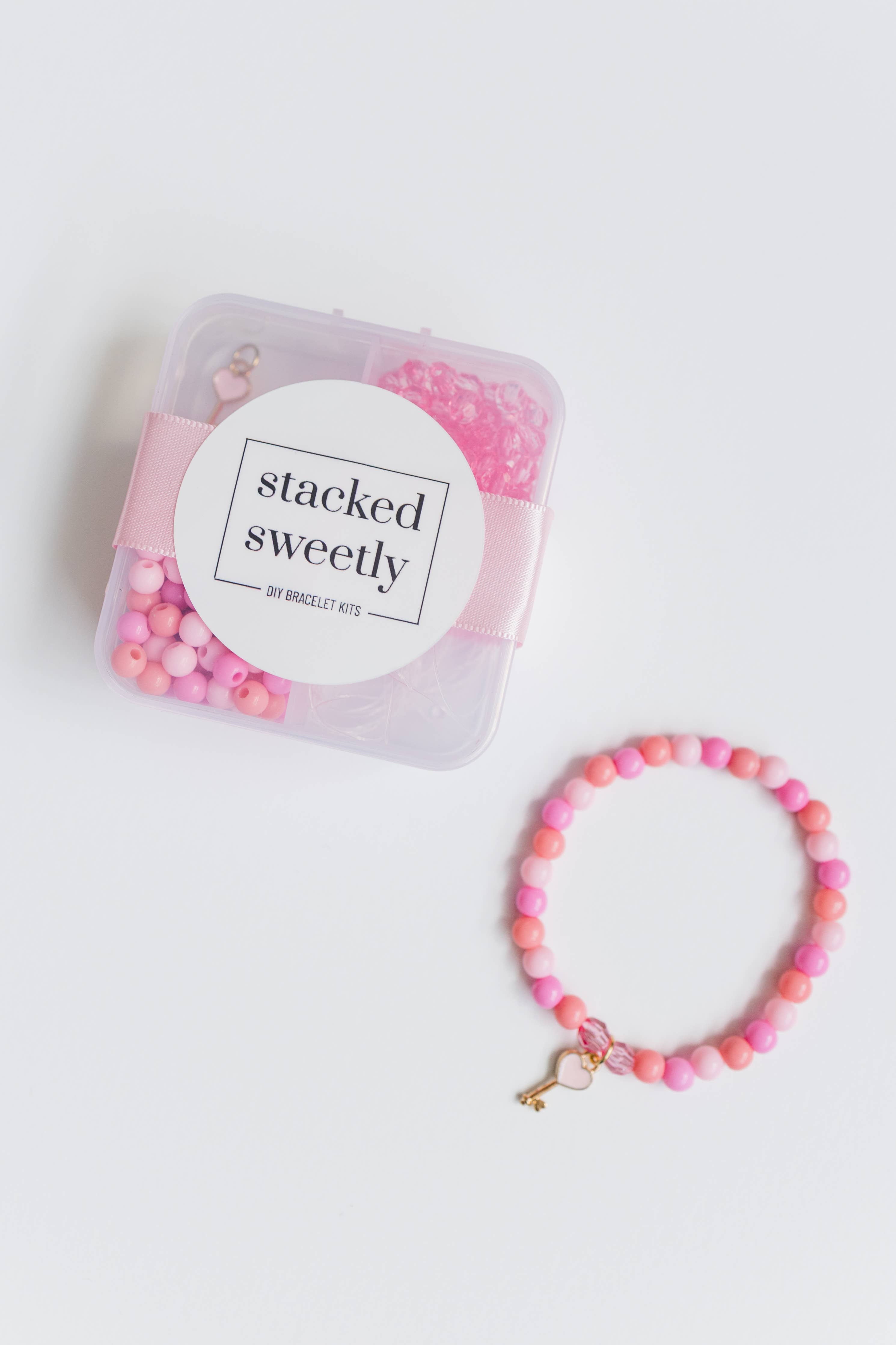 Mini Bracelet Craft Kit (I Love You)