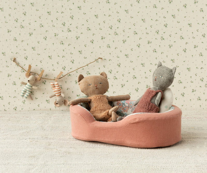 Small Cosy Basket (Coral)