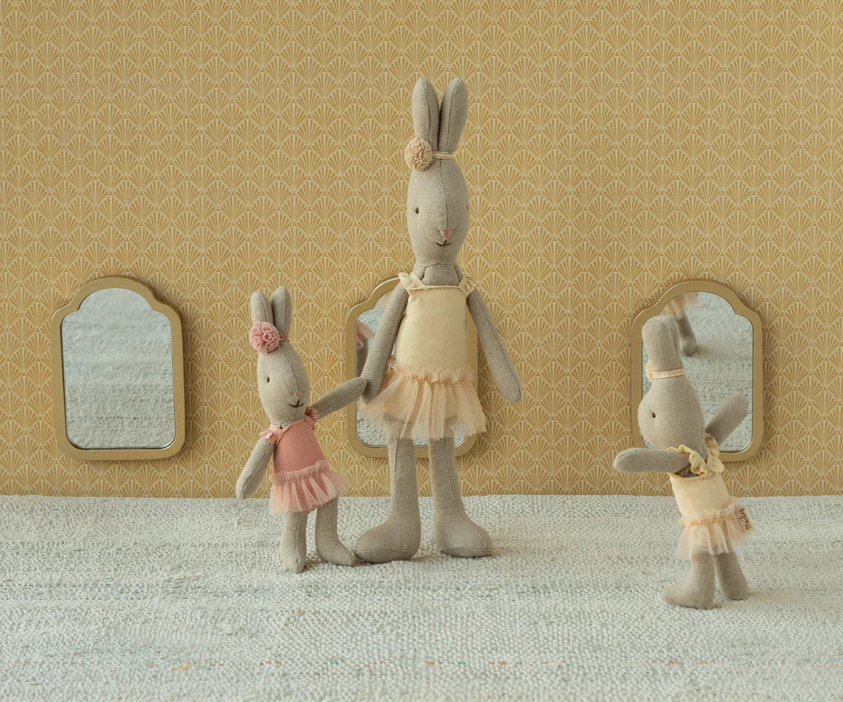 Micro Ballet Rabbit (Rose)