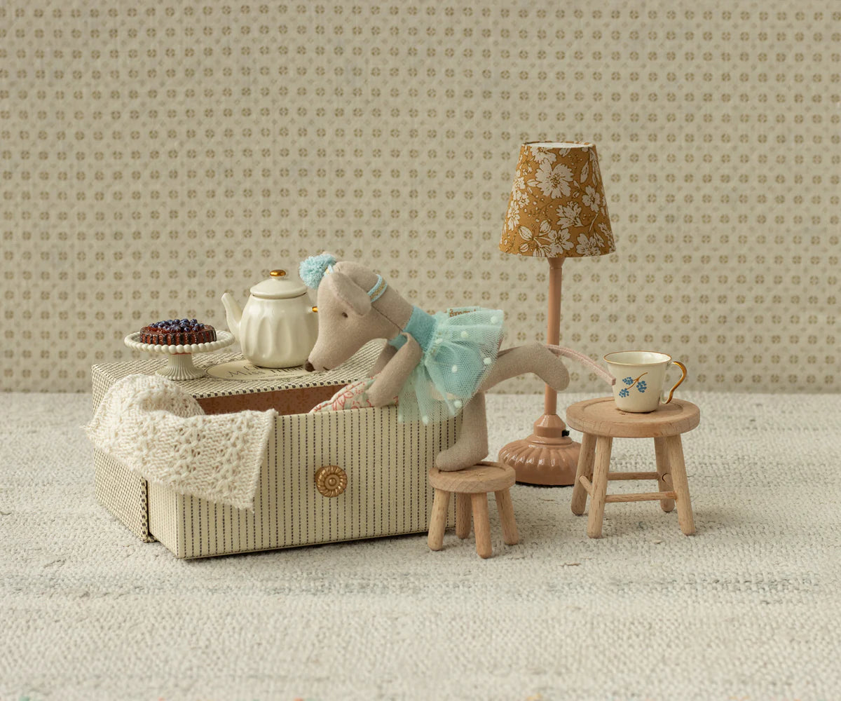 Dance Mouse in Daybed, Little Sister (Blue)