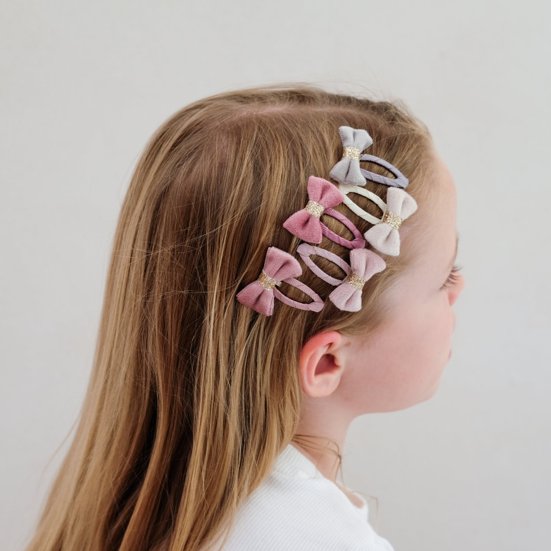 Tinkerbell Velvet Bow Mini Clic Clacs (Pink Multi)
