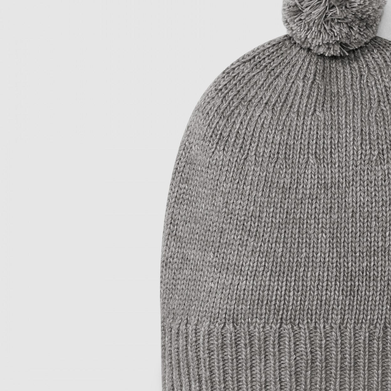 Knitted Hat (Grey)