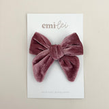 Velvet Fable Bow Hair Clip (Plum Rose)