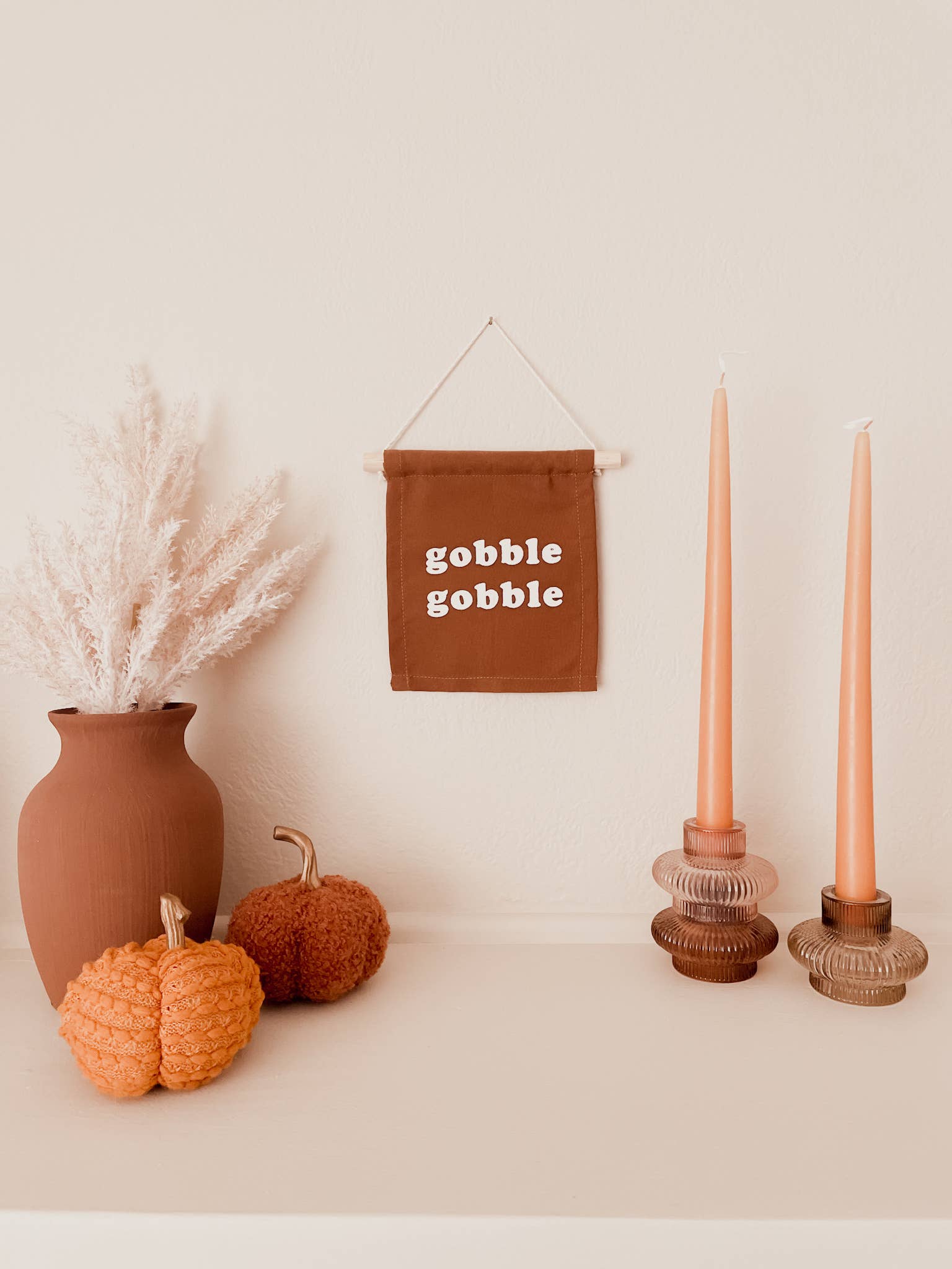Gobble Gobble Hang Sign