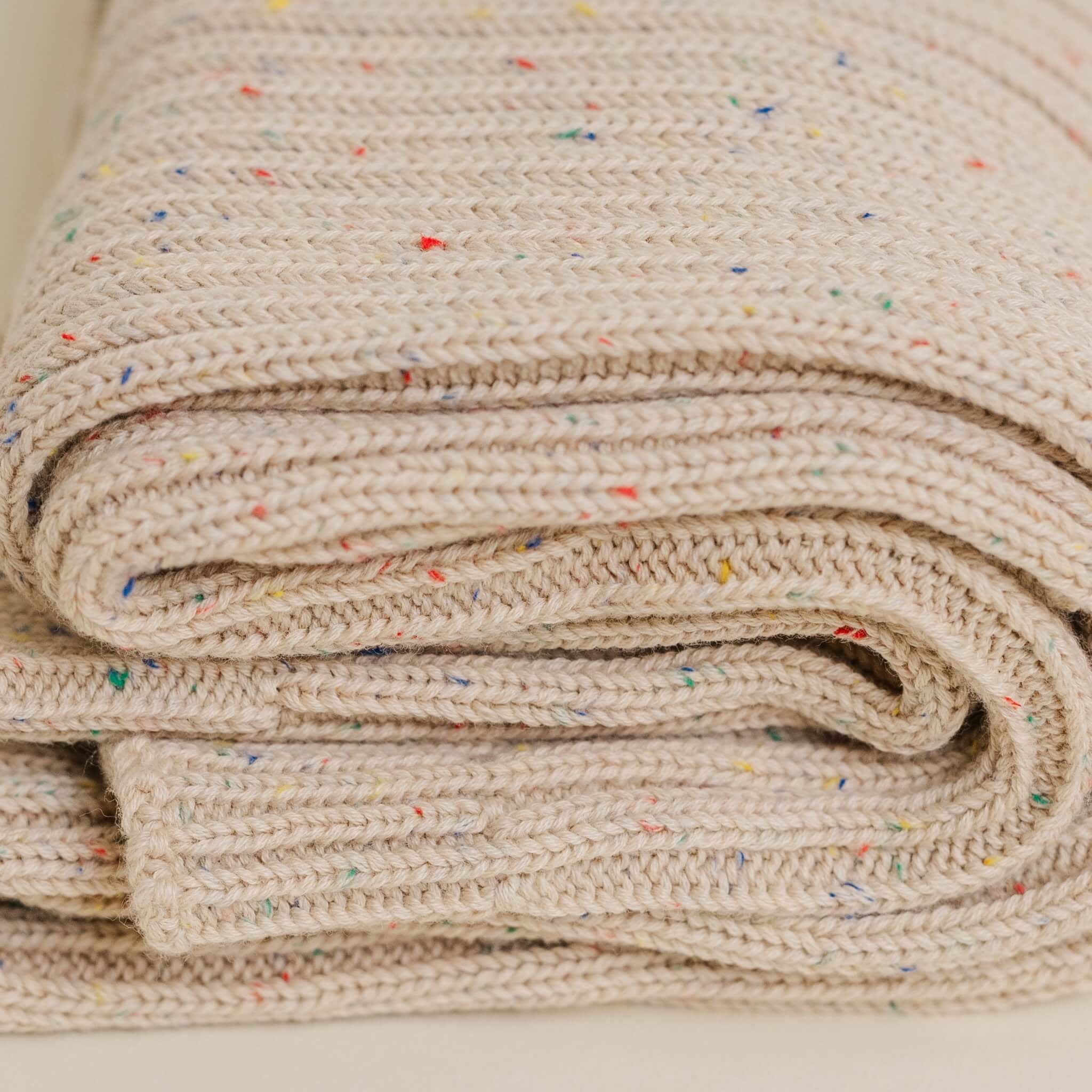 Knit Ribbed Organic Blanket (Hazelnut Sprinkle)