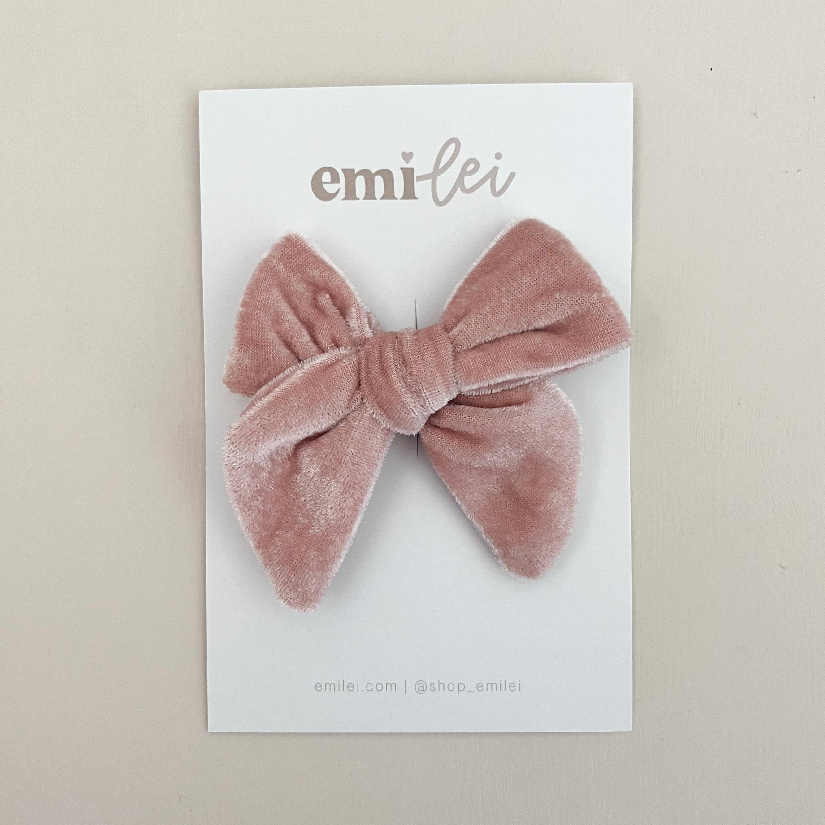 Velvet Fable Bow Hair Clip (Blush)