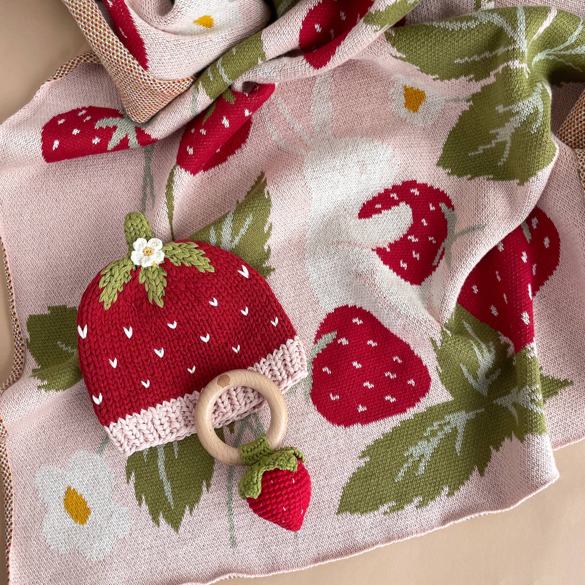 Blanket (Strawberry)