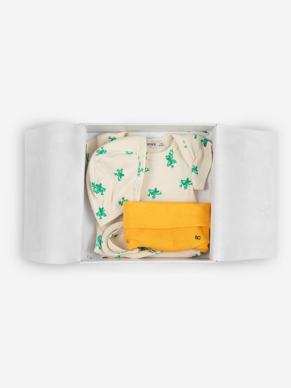Hopping Frog All Over Baby Gift Set (White)