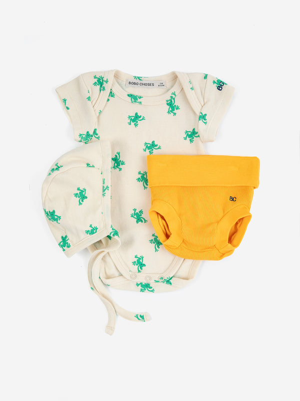 Hopping Frog All Over Baby Gift Set (White)