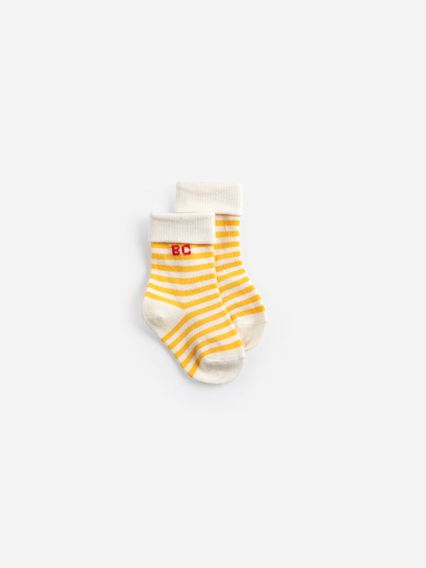2-Pack Pixel Strawberry Short Socks (White)