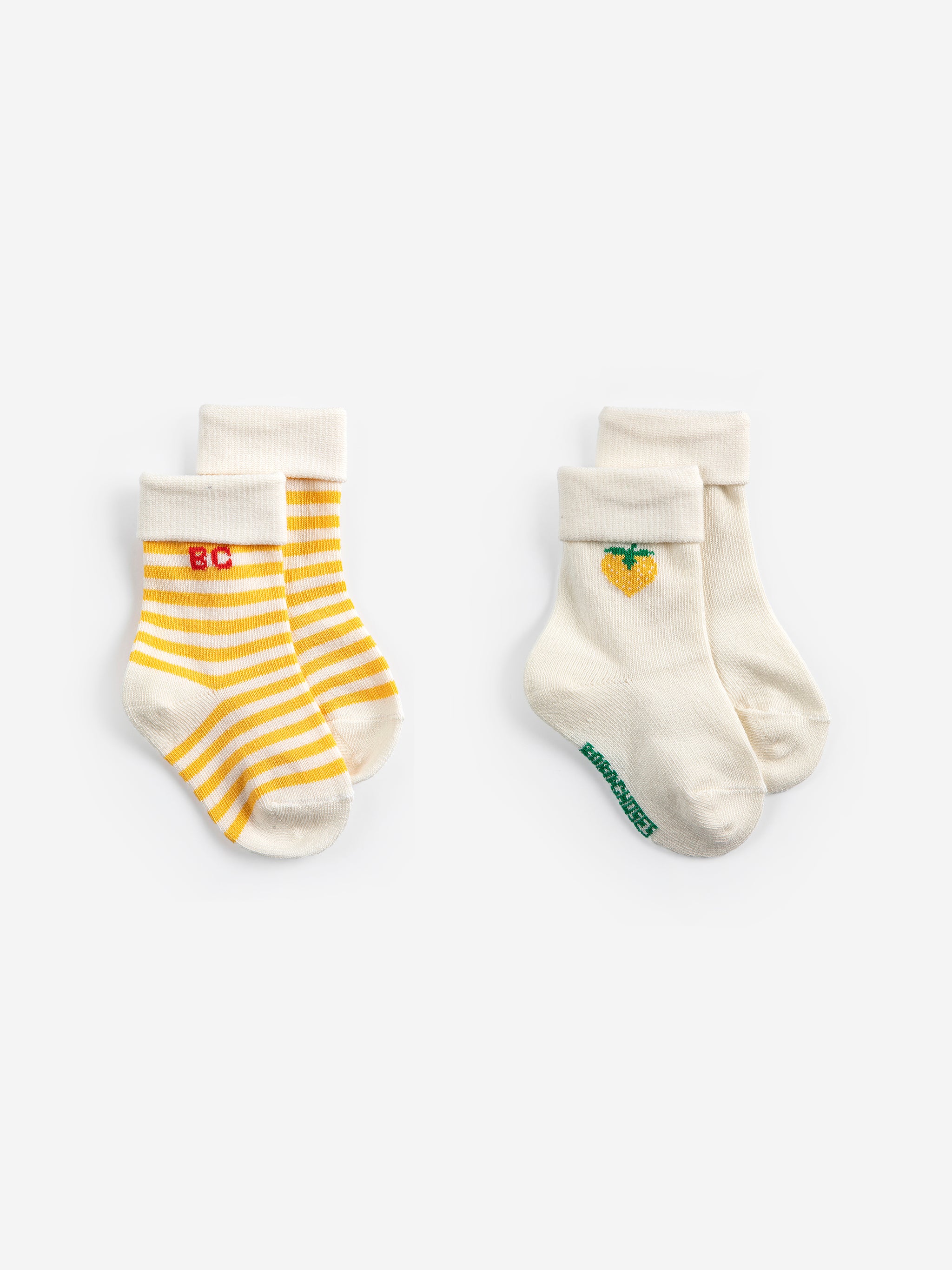 2-Pack Pixel Strawberry Short Socks (White)