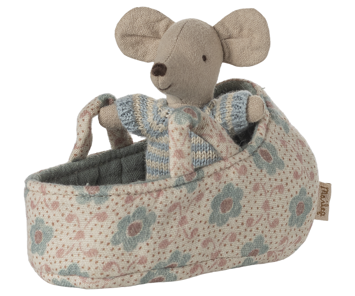 Baby Mouse in Carry Cot (Blue)