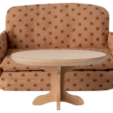 Oval coffee table, Mouse (Nature)
