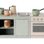 Kitchen Counter Mouse