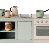 Kitchen Counter Mouse