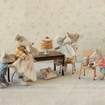 Baby Mouse in Gown (Mint)