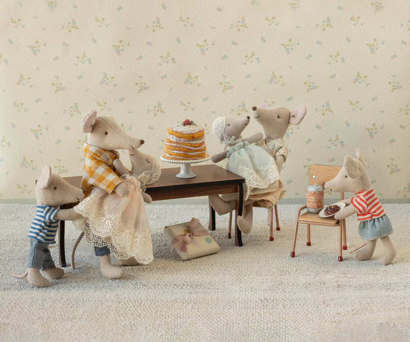 Baby Mouse in Gown (Mint)