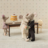 Wedding Mice Couple in Box, Mum and Dad