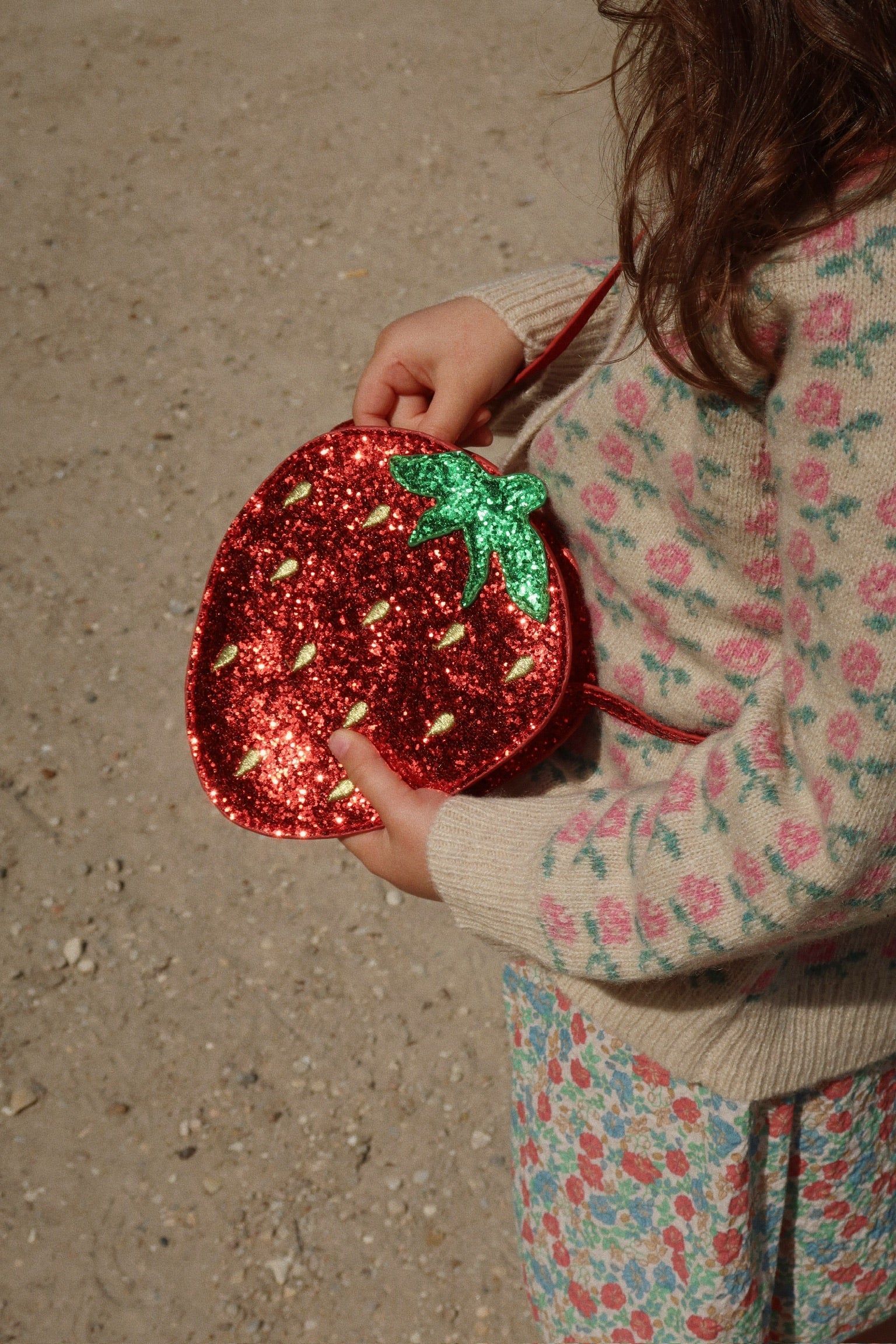 Tut Strawberry Shoulder Bag (Barbados Cherry)