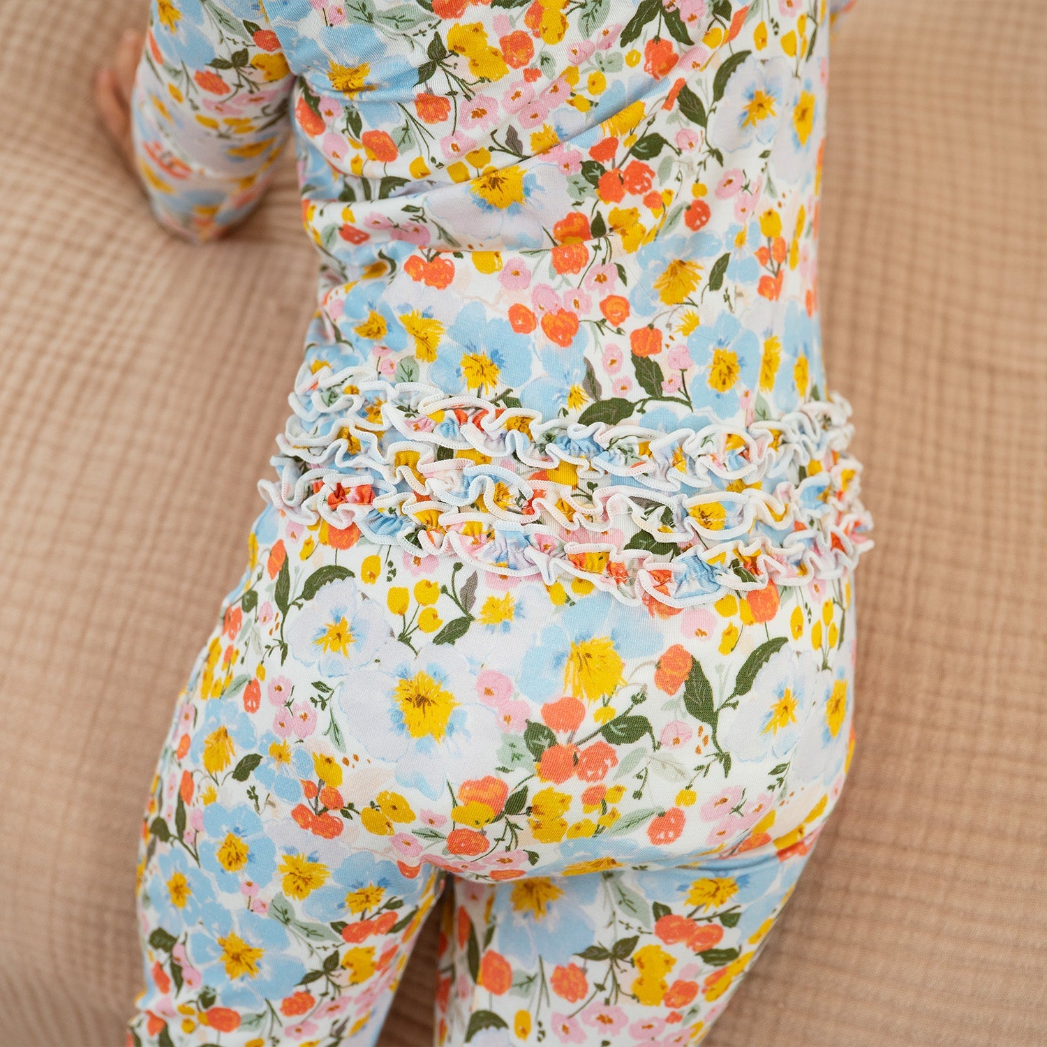 Magnetic Footie with Ruffle (Seraphina)