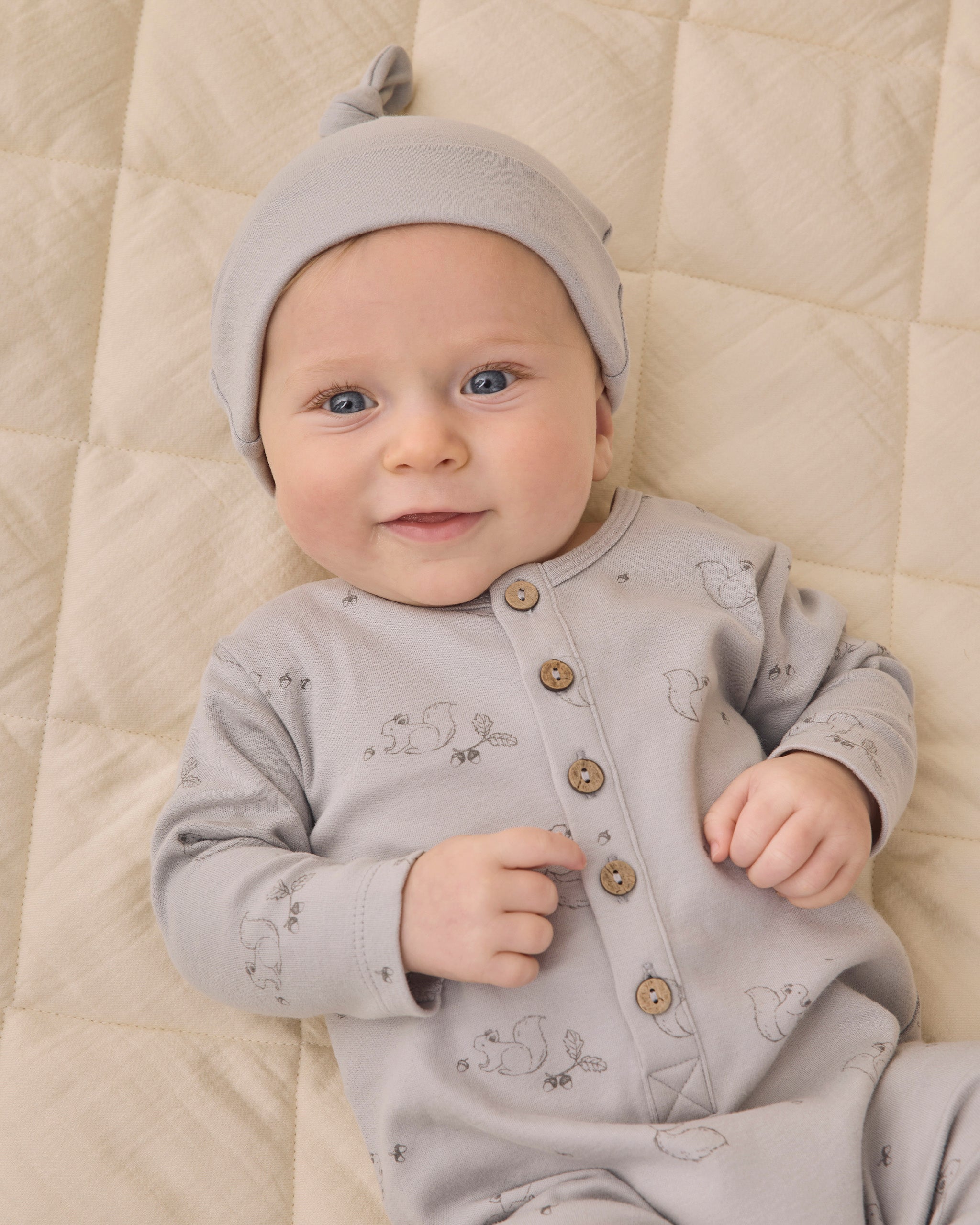 Knotted Baby Hat (Cloud)