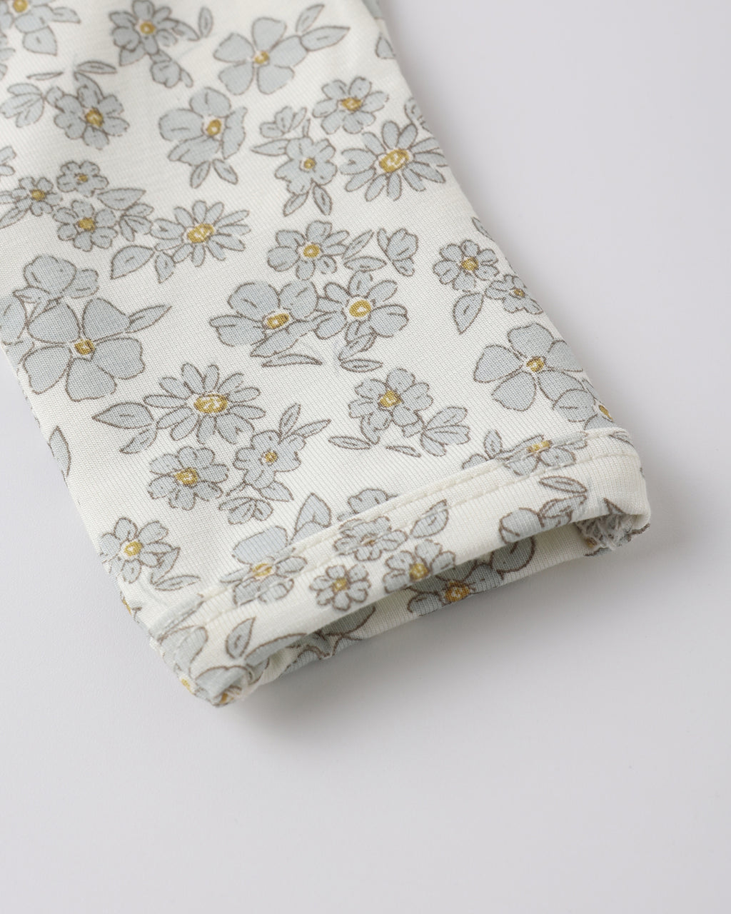 Bamboo Baby Gown + Hat Set (Blue Floral)