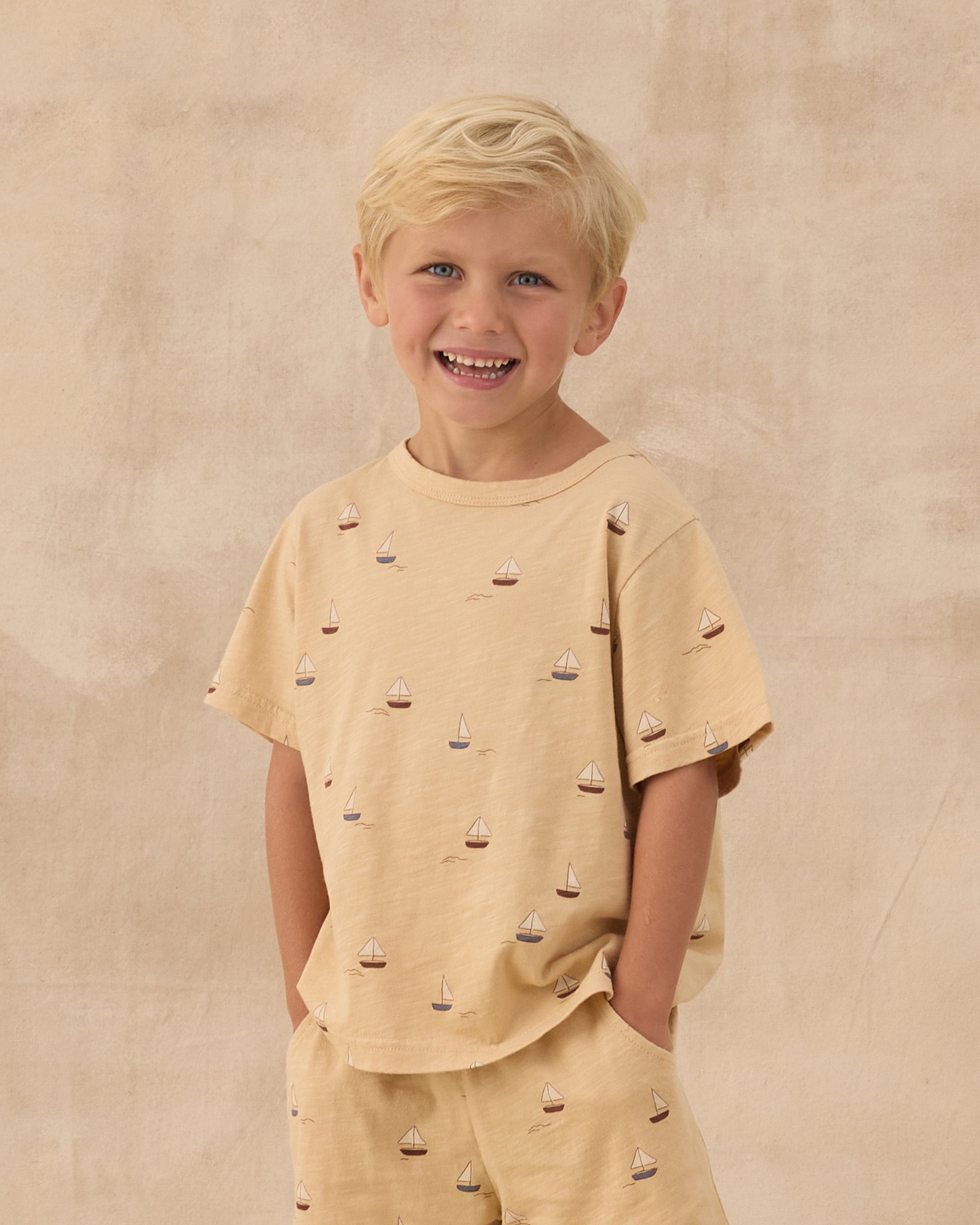 Play Set (Sailboats)