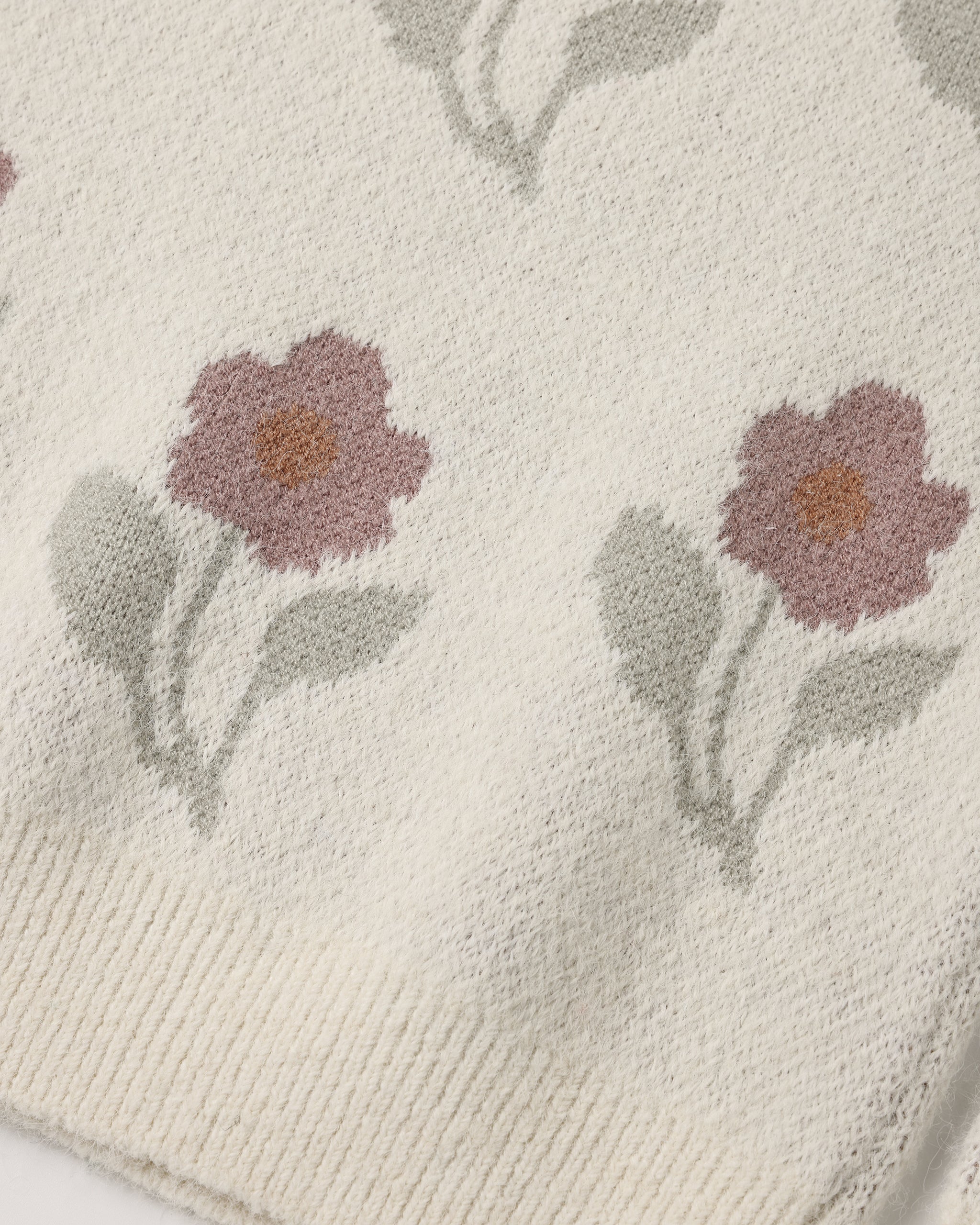 Aspen Sweater (Ivory Flower)