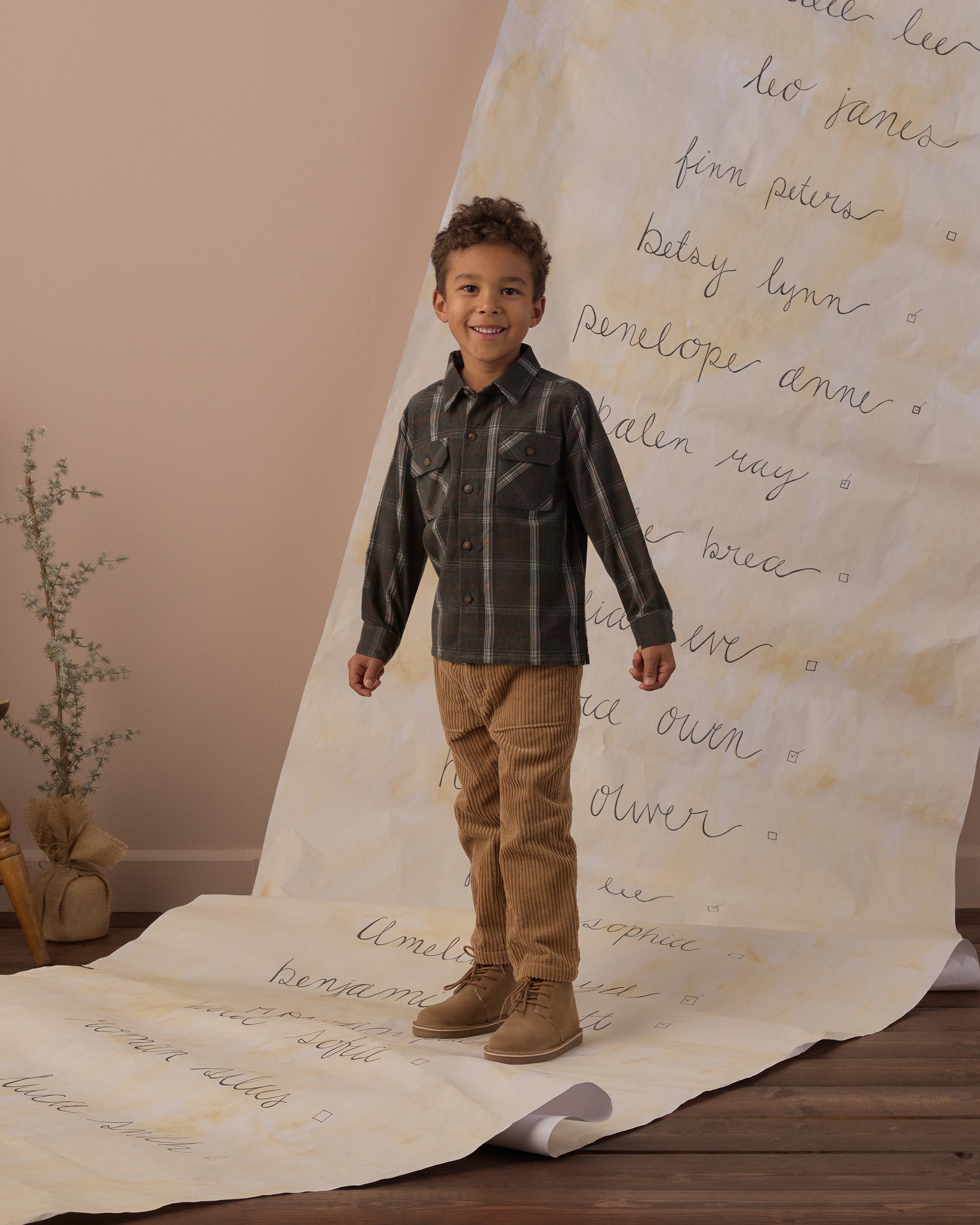 Pocketed Flannel Shirt (Holiday Plaid)