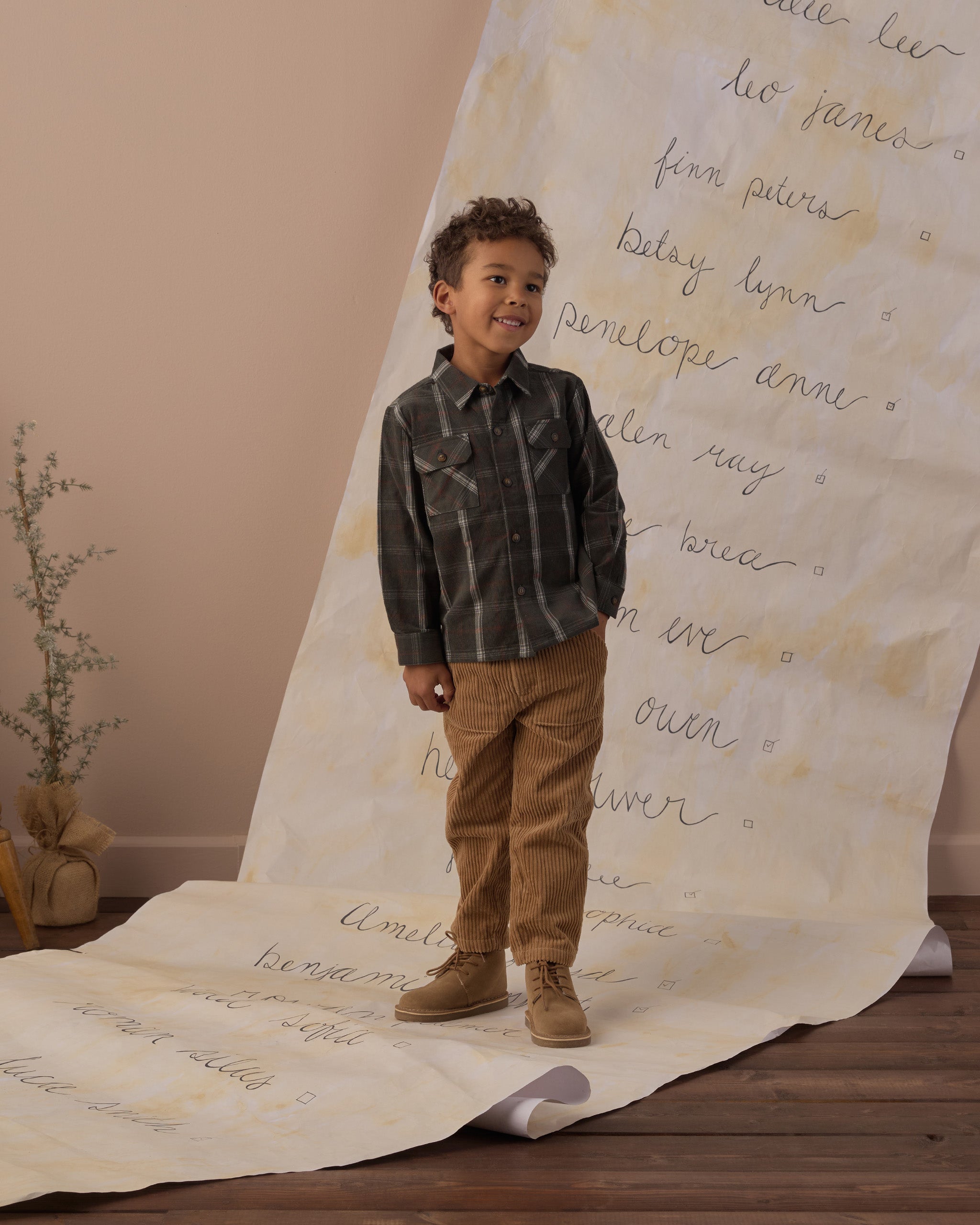 Pocketed Flannel Shirt (Holiday Plaid)