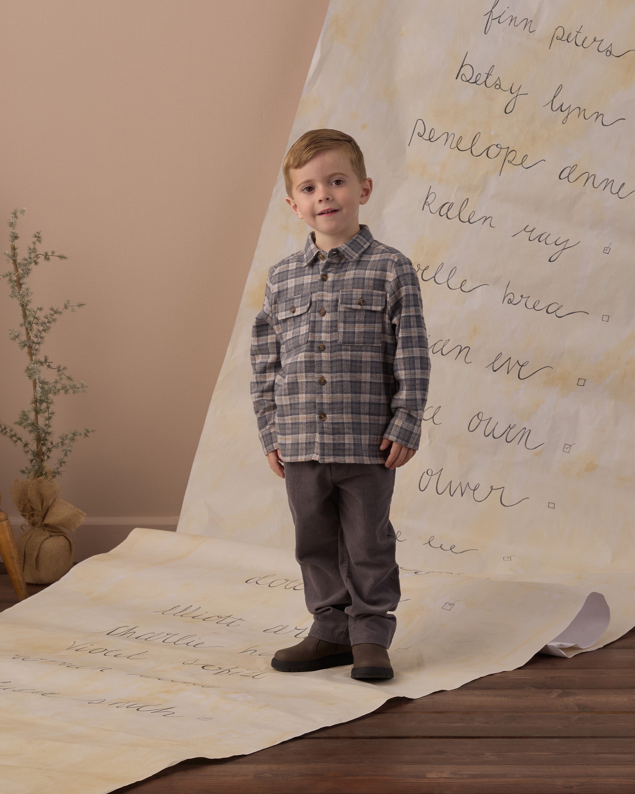 Pocketed Flannel Shirt (Winter Plaid)