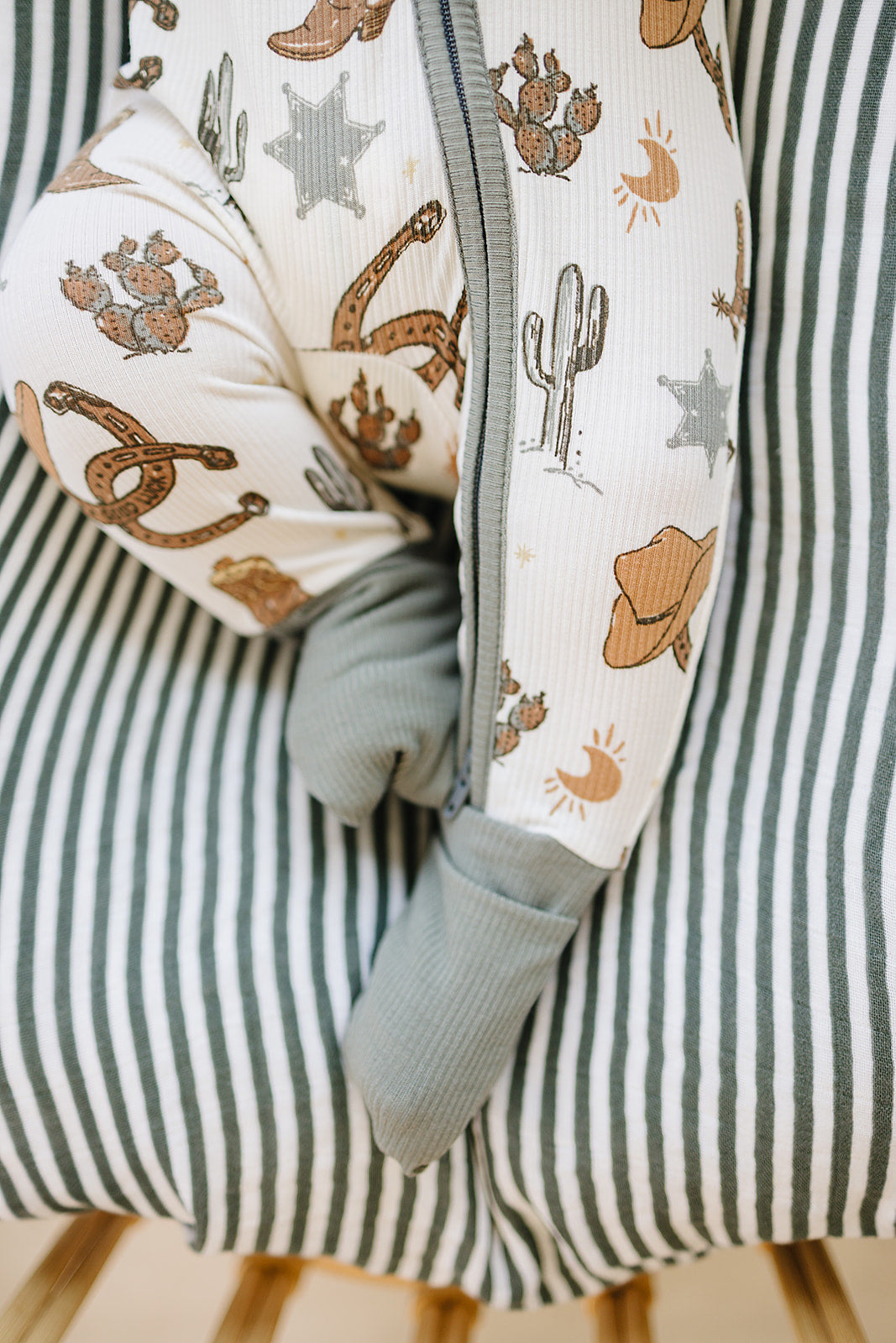 Ribbed Bamboo Zipper Footie (Outlaw Cowboy)