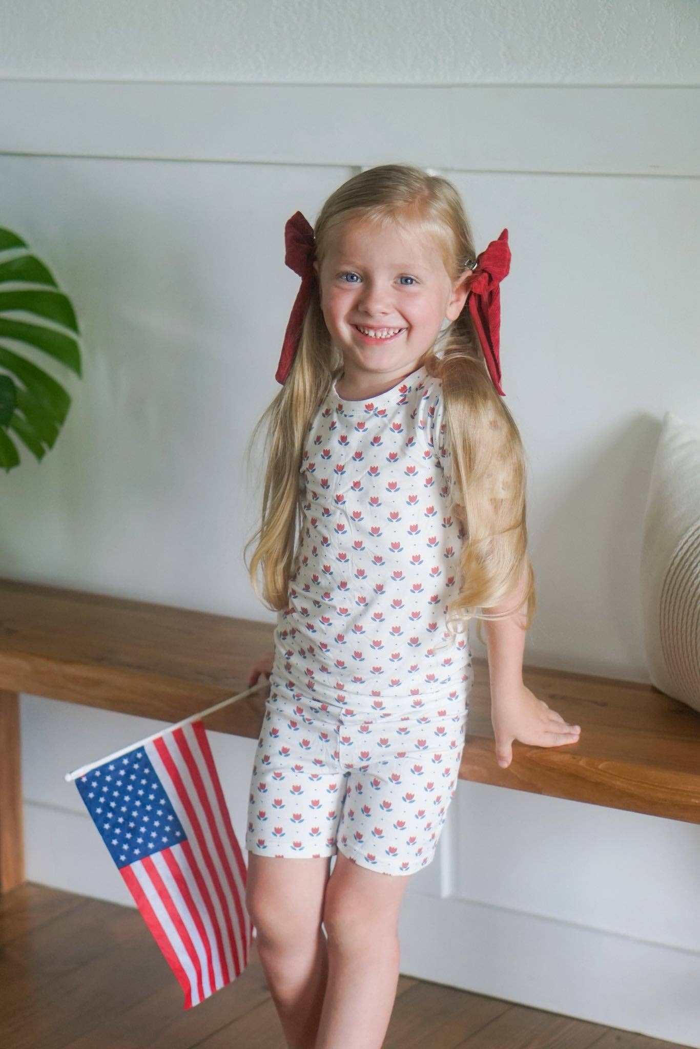 Short Sleeve Bamboo Pajamas (Red White & Blue Tulip)