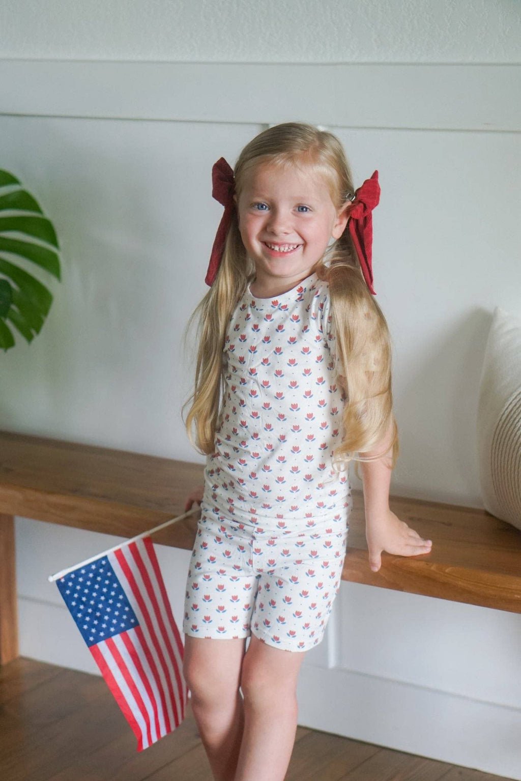 Short Sleeve Bamboo Pajamas (Red White & Blue Tulip)