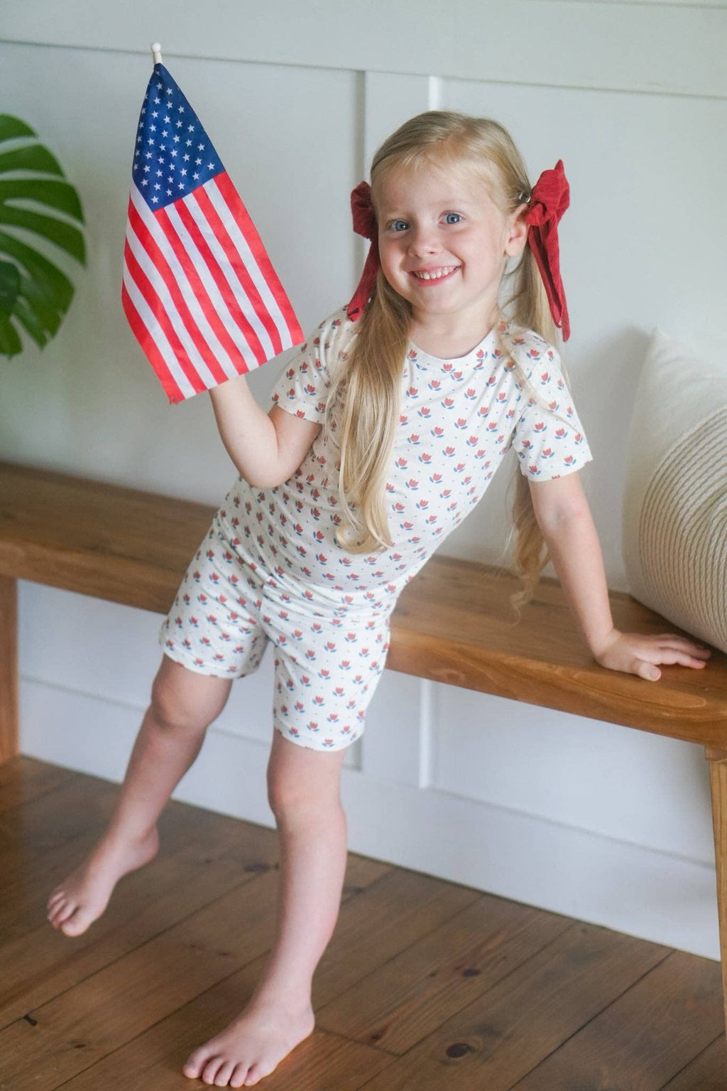Short Sleeve Bamboo Pajamas (Red White & Blue Tulip)
