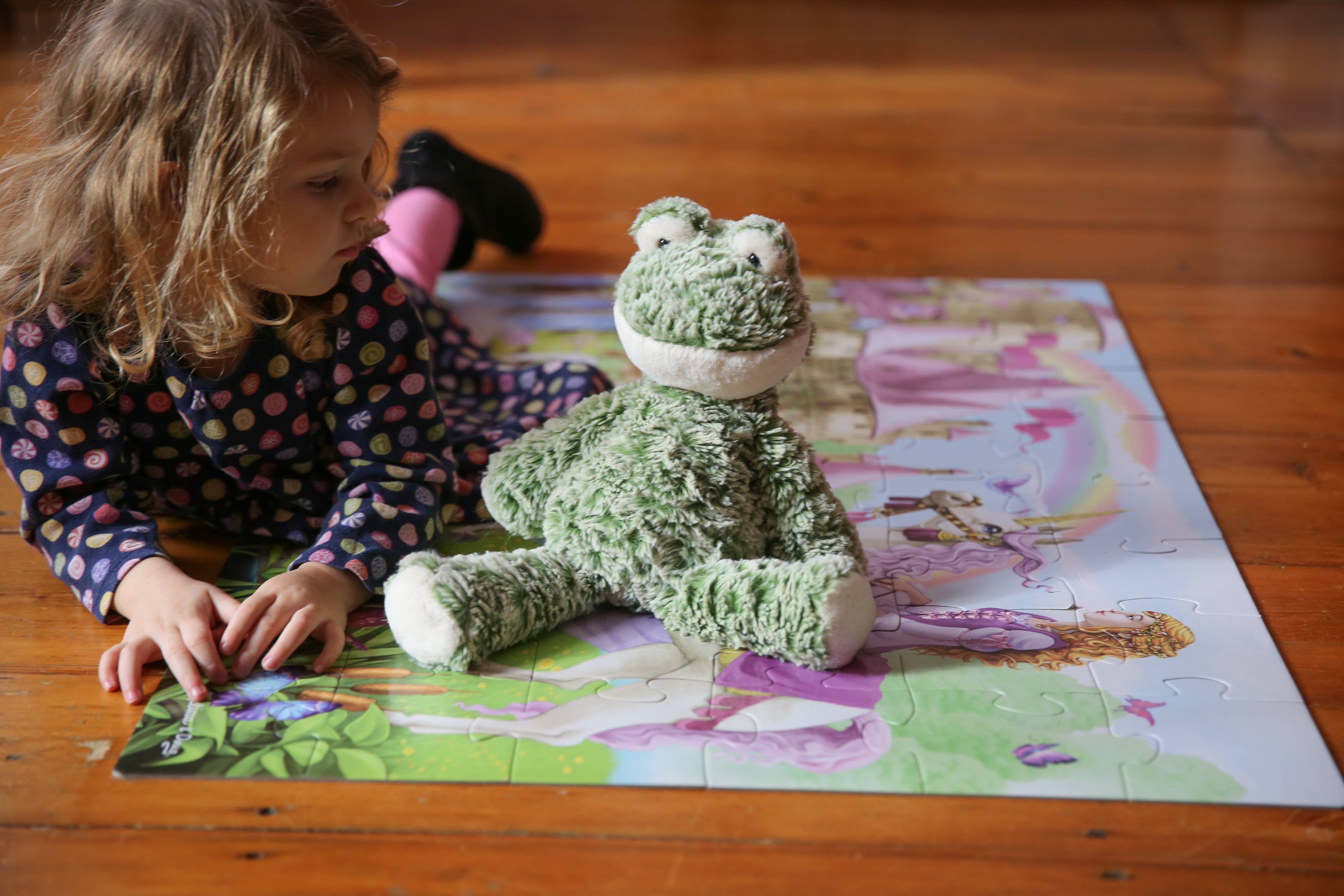 Marshmallow Mossy Frog