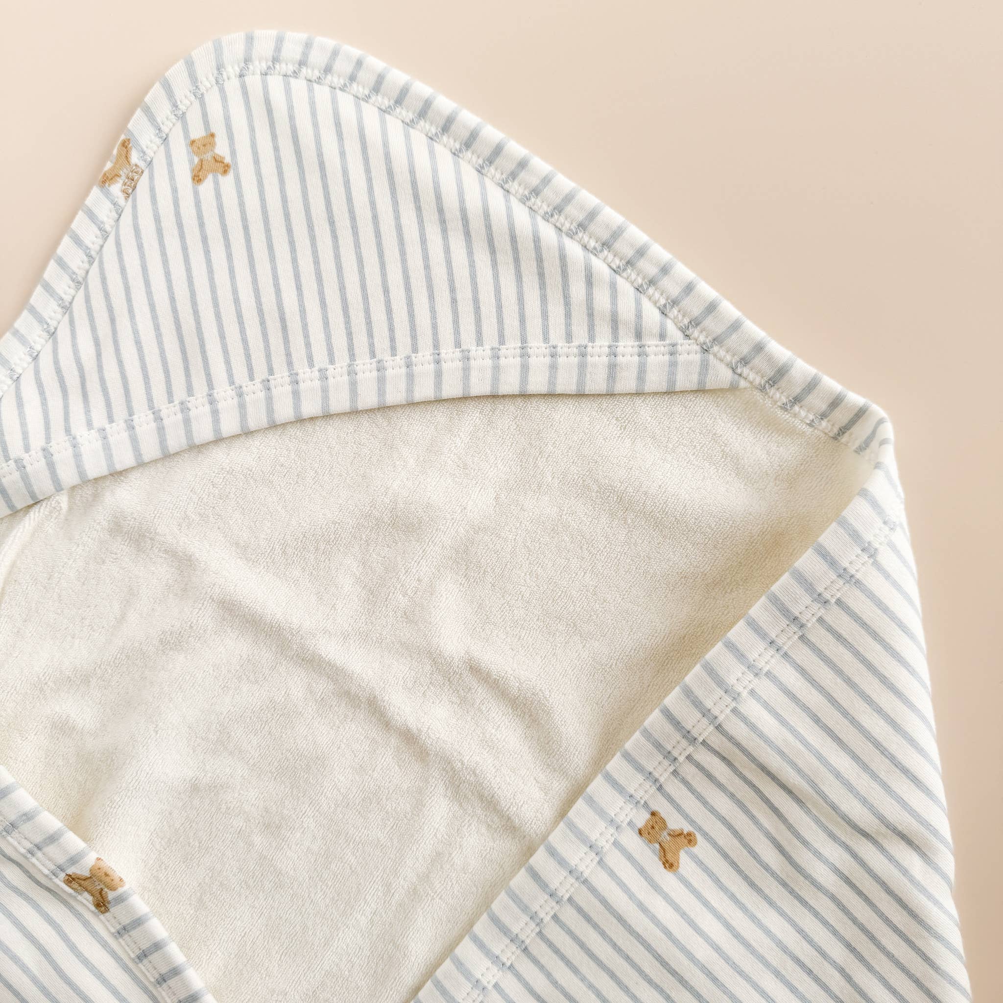 Hooded Towel (Teddy Bear Stripe)