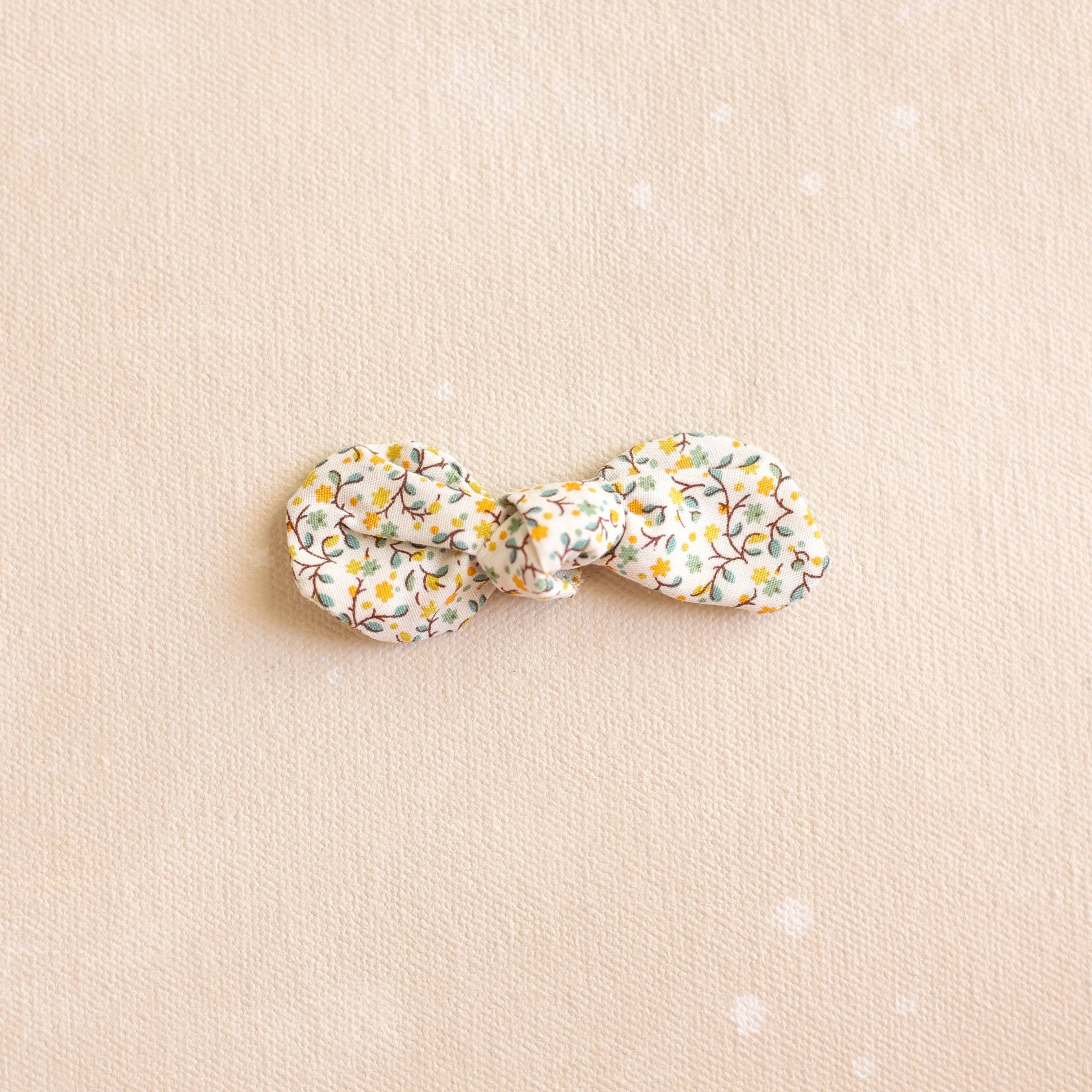 Floral Bow Knot Clip (Delilah)