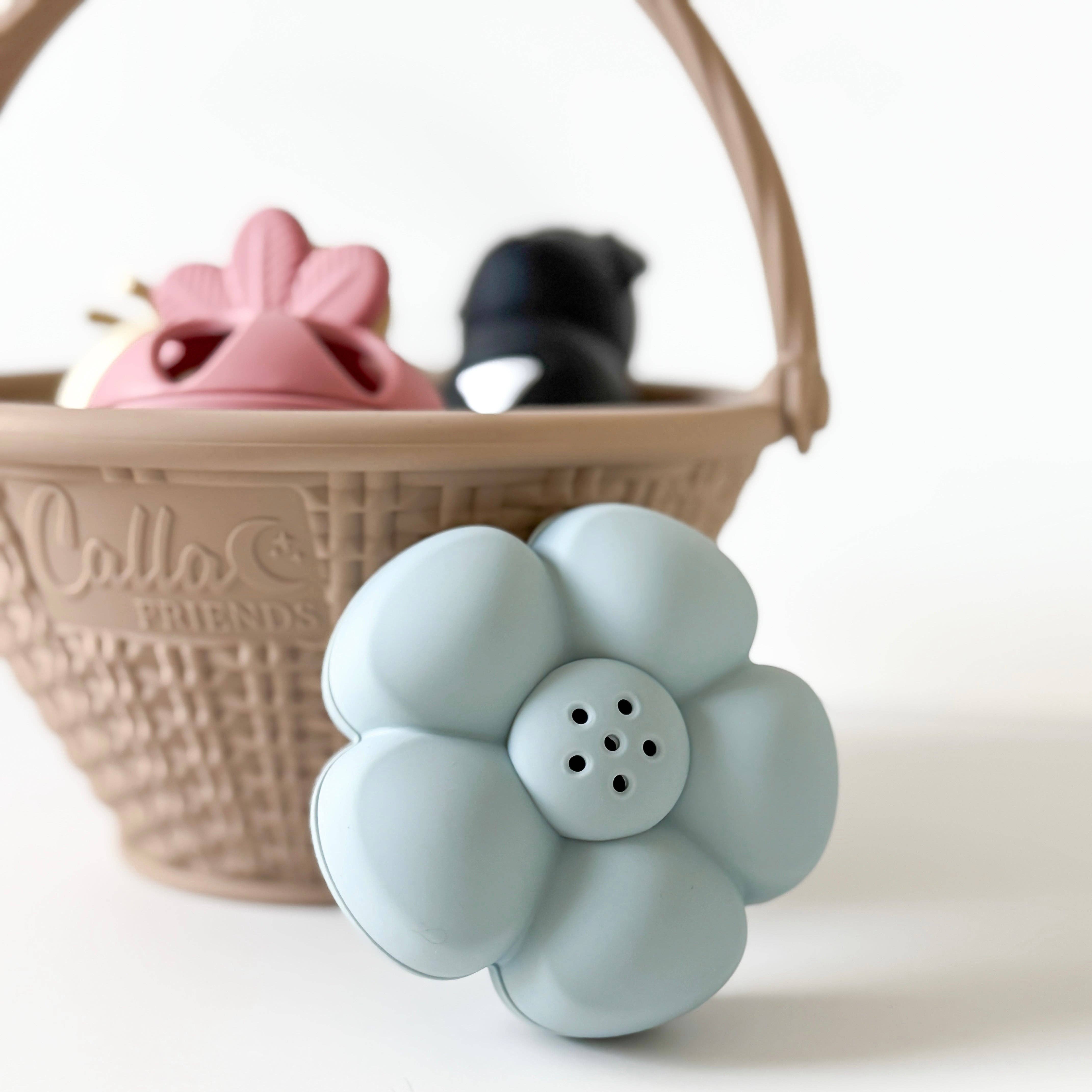 Strawberry Patch Bath Toys