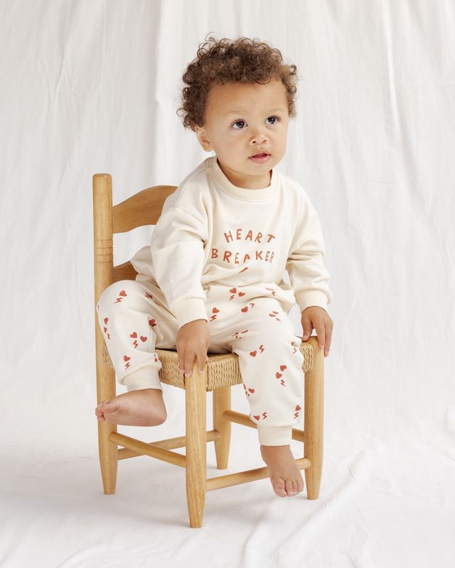 Relaxed Sweatshirt (Heart Breaker)