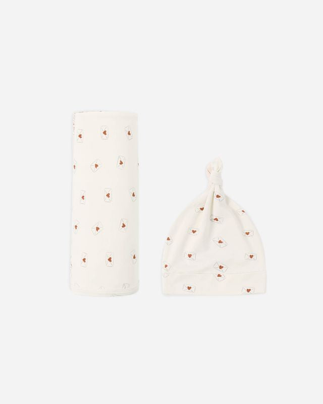 Bamboo Swaddle + Knotted Hat (Valentine)