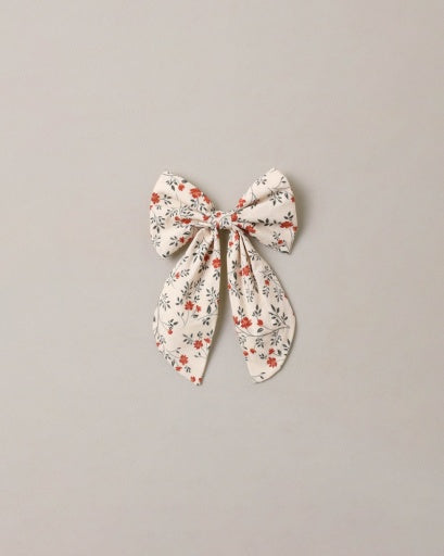 Everly Bow (Holly Vines)