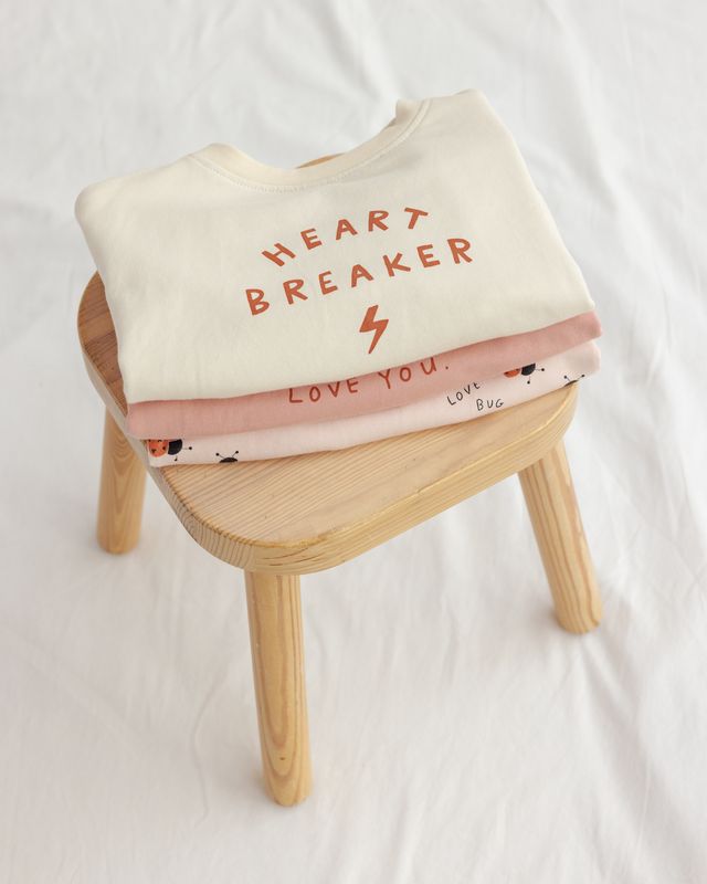 Relaxed Sweatshirt (Heart Breaker)