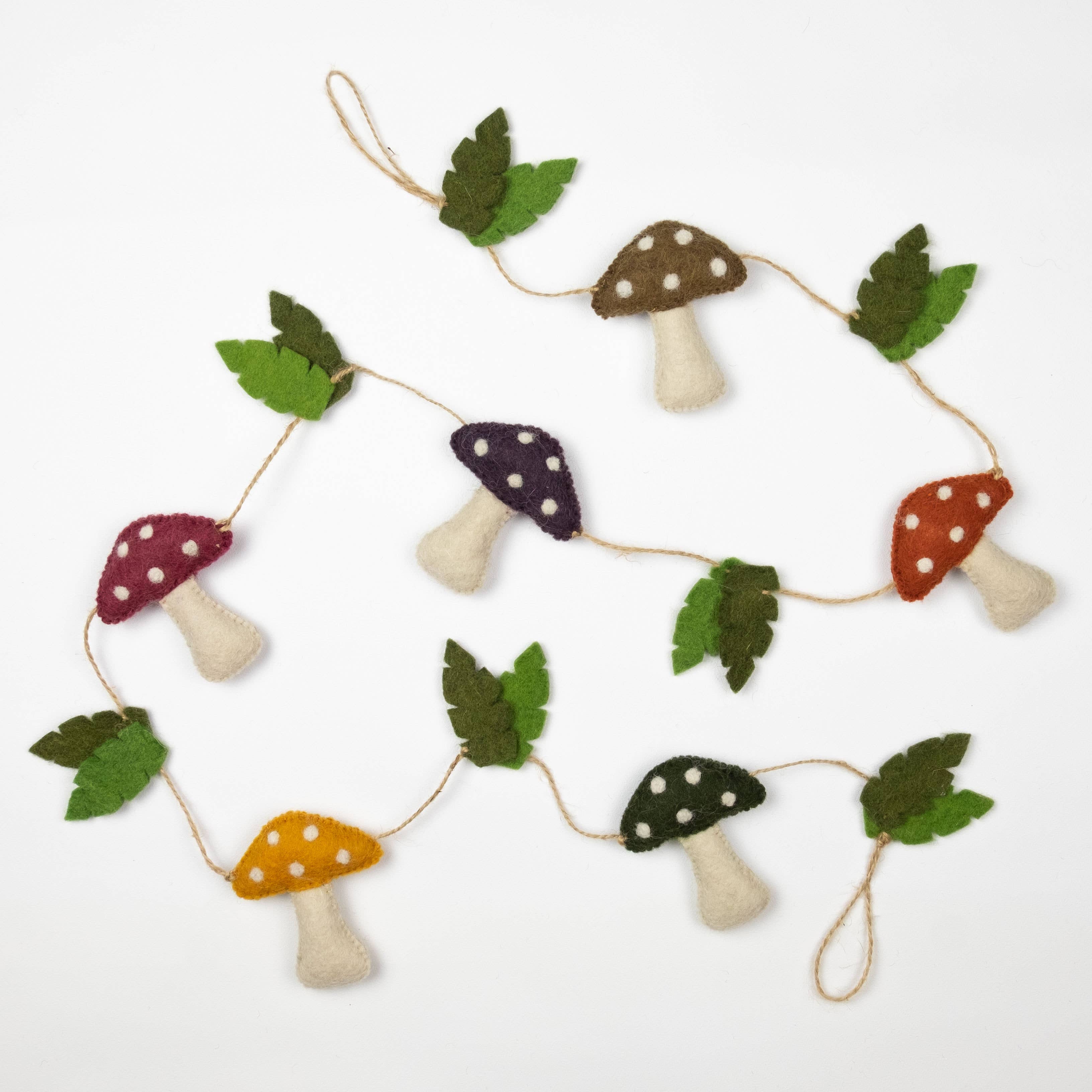 Spotted Mushroom Felt Garland
